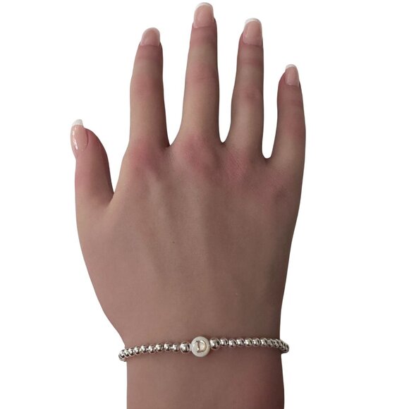 925 Sterling Silver Beaded Stretch Stacking Bracelet MOP Letter Initial D - Picture 2 of 5